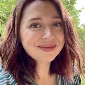 Meet your Posher, Courtney